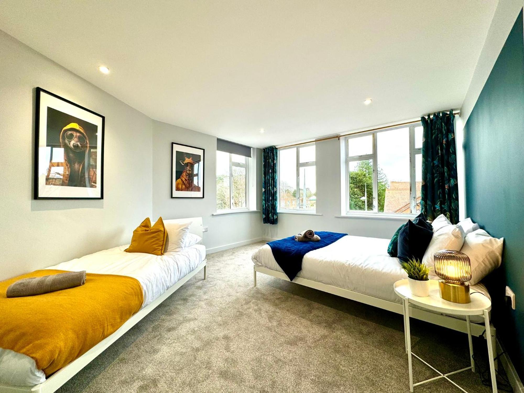 Amazing Large 3 Bedroom Apartment - Sleeps 8! Bournemouth Esterno foto