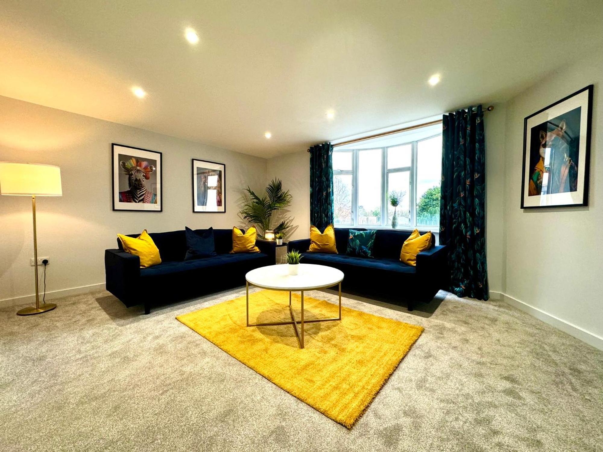 Amazing Large 3 Bedroom Apartment - Sleeps 8! Bournemouth Esterno foto