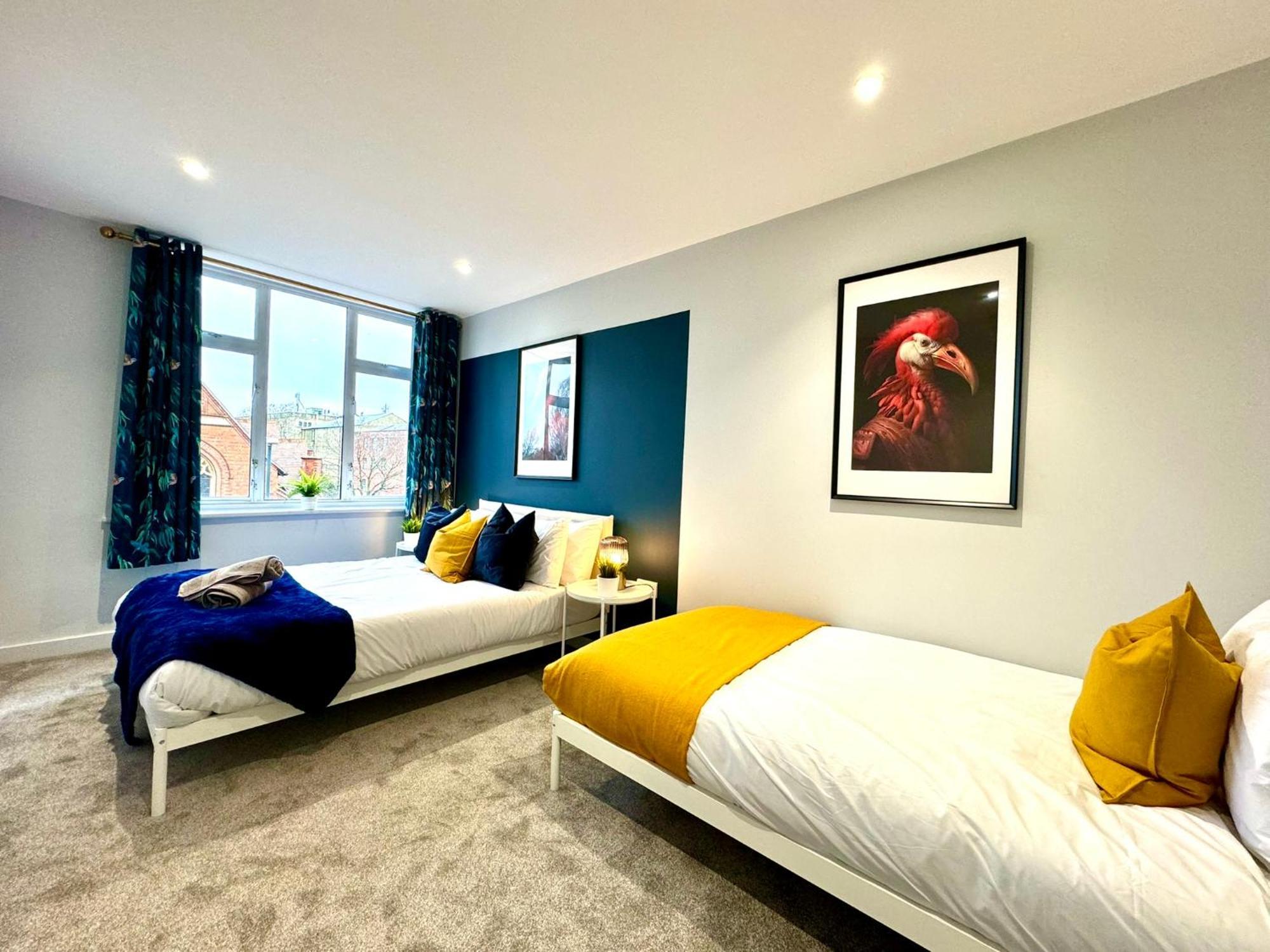 Amazing Large 3 Bedroom Apartment - Sleeps 8! Bournemouth Esterno foto