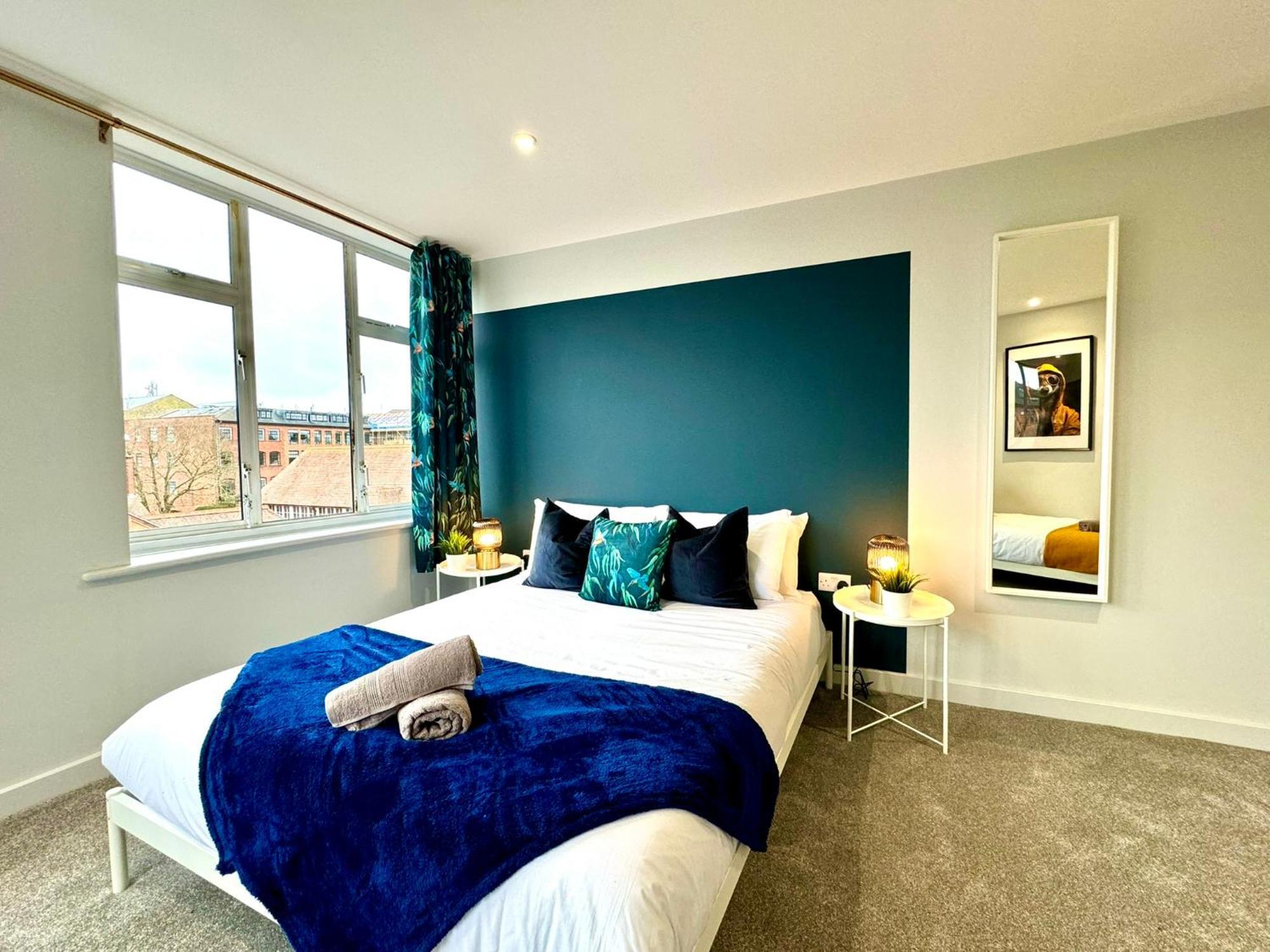 Amazing Large 3 Bedroom Apartment - Sleeps 8! Bournemouth Esterno foto